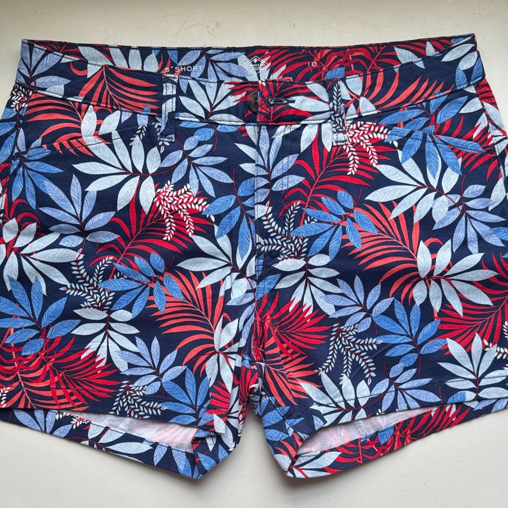 St. John's Bay Navy Floral Leaf Print Shorts - Red & Blue Foliage